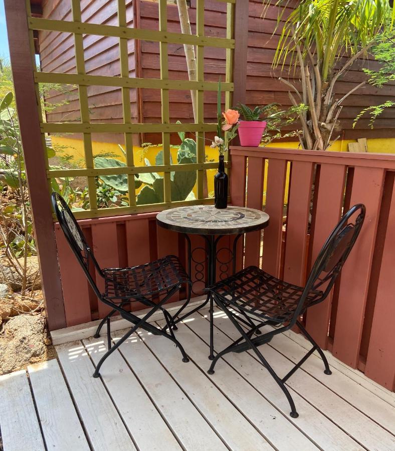 Cozy Studio With Private Spa Oranjestad Extérieur photo