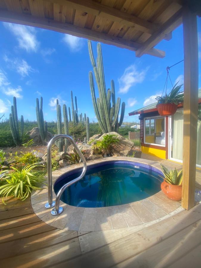 Cozy Studio With Private Spa Oranjestad Extérieur photo